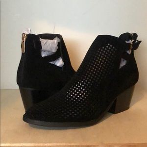 Shoe Dazzle Booties Size 7